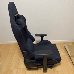 ゲーミングチェアの画像