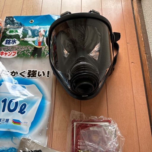 全て新品ガスマスク、キャンプ、避難具