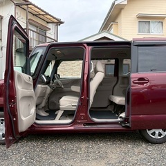 県外でも安心の1年保証付き‼️24年式！月々1.2万円〜分割払い可❗️ 車検2年付き！【名義変更代込み】大人気☆ホンダ N-BOX☆ステアリングスイッチ付き☆Bluetoothナビ付き☆走行中DVD見れます☆電動スライドドア☆ドラレコ付き☆スマートキー☆フルオートエアコン☆事故歴修復歴なし☆そのまま乗って帰れます❗️の画像