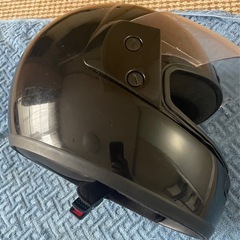 バイクのヘルメットの画像