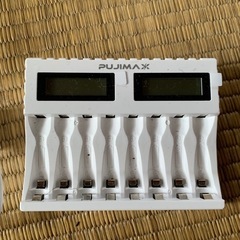 PUJlMAX 乾電池チャージャー　ケーブルあり　の画像