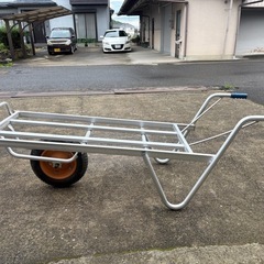 アルミ製　一輪車　育苗箱　台車　田植え
の画像