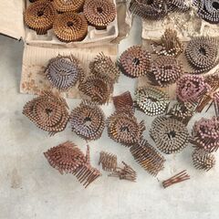 現状 未使用 まとめてセット ワイヤー連結釘 ワイヤ連結N釘 ロール釘 巻き釘 MF-N50 MF-N65 くぎ クギ ワイヤーの画像