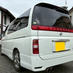 低走行8万キロ☆極上車入りました☆月々1.2万円〜分割払い可❗️車検2年付き！大人気☆日産 エルグランド☆8人乗り☆ナビ付き☆走行中DVD見れます☆便利なバックカメラ付き☆ドラレコ付きのフル装備☆両側電動スライドドア☆ウィンカーミラー☆フル装備☆事故修復歴無し☆車内広々三列シート‼️の画像