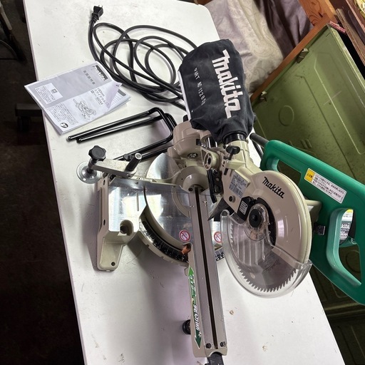 マキタ スライド丸のこ 190mm M244