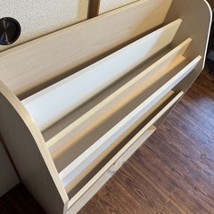 【取引中】絵本棚　おもちゃ棚の画像