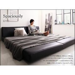 新品未使用　モダンデザインソファベッド　ベット　３人掛け　３P　キングサイズ　W180　アカレザー調の画像