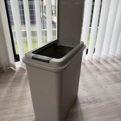 美品！20Lゴミ箱の画像