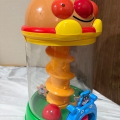 アンパンマン　　くるコロタワー　車おもちゃ
　の画像
