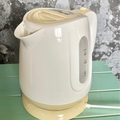 電気ポットの画像