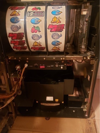 銭形スロット四号機