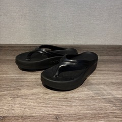 OOFOS / ウーフォス　厚底　サンダルの画像