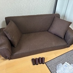 2人掛け リクライニングソファ 天然木脚 LOWYAの画像