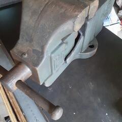 ナベヤ万力125