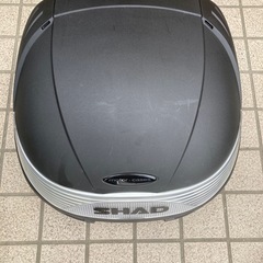 カギ2本　バイク　リアボックス　原付　50cc 125ccにリヤボックス　トップケース　SHAD シャッドの画像