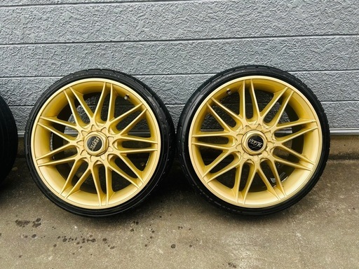 ホイール　マナレイ　ゴールド　PCD114.3/ 100マルチ　 18インチ8J  オフセット35