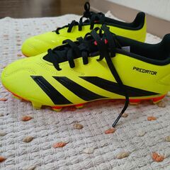 サッカーシューズ　23.0　中古の画像