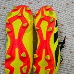 サッカーシューズ　23.0　中古の画像