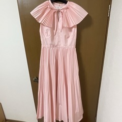 CELOFORDのプリーツワンピースです☺️