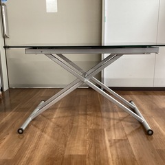 ガラストップ昇降テーブル【町田市再生家具】　250786