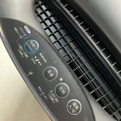 SHARP 蚊取り機能付き　ブラックライトでかっこいい！　空気清浄機の画像