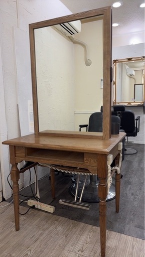 【中古•千葉発•引き取り】セット面 美容室 美容師 ドレッサー 両面鏡 #01 中古•千葉発•引き取り】セット面 美容室 美容師 ドレッサー 両面