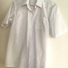 中古　スクールシャツ160cm半袖２枚