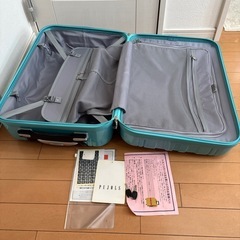 スーツケースの画像