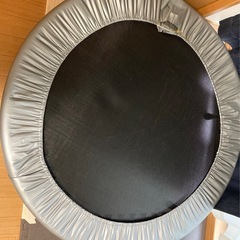 室内用トランポリン