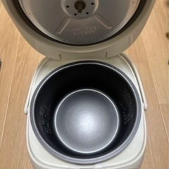 ZOJIRUSHI  マイコン炊飯ジャーの画像