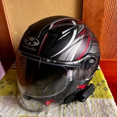 ヘルメット、インカム付