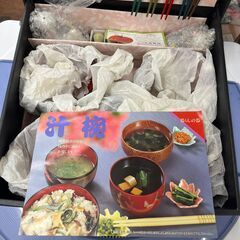 リサイクルショップどりーむ天保山店　No2159　器セット　容器セット　箸付き　大皿　箸置き　便利品の画像