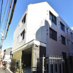 初期費用なんと14万円！！ 銀座線外苑前駅まで徒歩10分♪ さら...