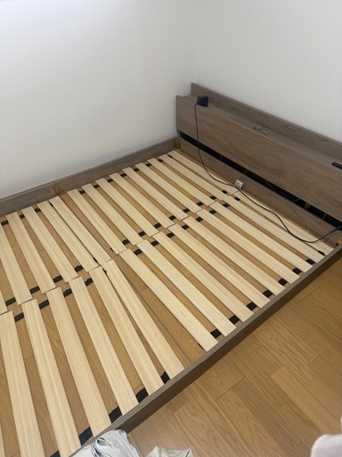 ベッドフレーム