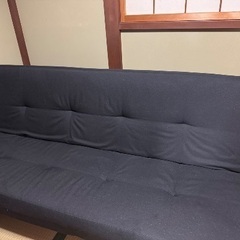 IKEAの三人掛けソファベッド