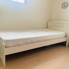 取引中　セミシングルベッド