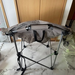 2脚セット売りホールアース（Whole Earth）マーメイドチェアの画像