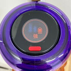 ★Dyson Digital Slim Fluffy+ SV18 FF COM ダイソン  コードレスクリーナー サイクロン 掃除機 アタッチメント 純正スタンド 付属の画像