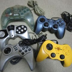 パソコン用ゲームコントローラー 10個 セットです！の画像