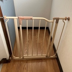 6/28まで　ベビーゲートの画像