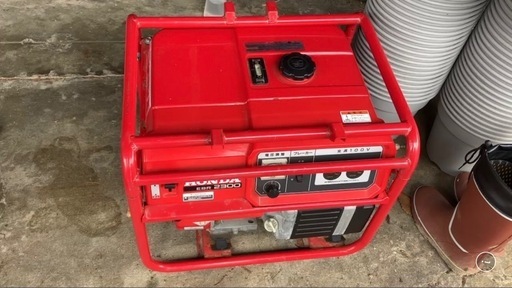 取引中　ホンダ　　　国産発電機　　綺麗です。普通に使えます。