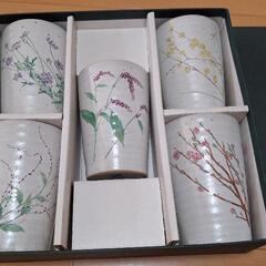 値下げ【未使用・金絵付製品】前畑陶器　花柄のタンブラーセットの画像