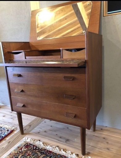 北欧ヴィンテージ家具　デンマーク　ドレッシングチェスト