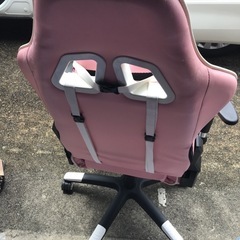 ゲーミングチェアの画像