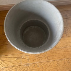 IKEA 陶器製植木鉢カバー　24cm。の画像