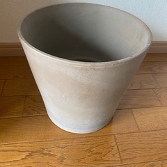 IKEA 陶器製植木鉢カバー　24cm。の画像