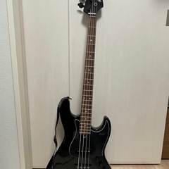 ベース
