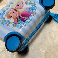 🎶
ディズニープリンセスキャリーバッグ　リトローリーアナ雪🎶の画像