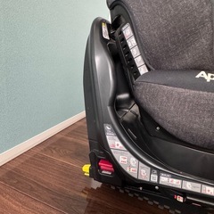 Aprica ディアターン プラス ISOFIX AB 0歳〜　チャイルドシート
の画像