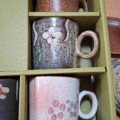 値下げ【未使用・陶器】カップ・ソーサ・木製スプーンのセットの画像